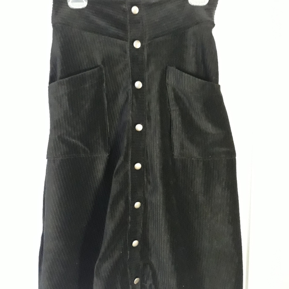 Gilli Black Knit Stretch A Line Skirt - Picture 3 of 6